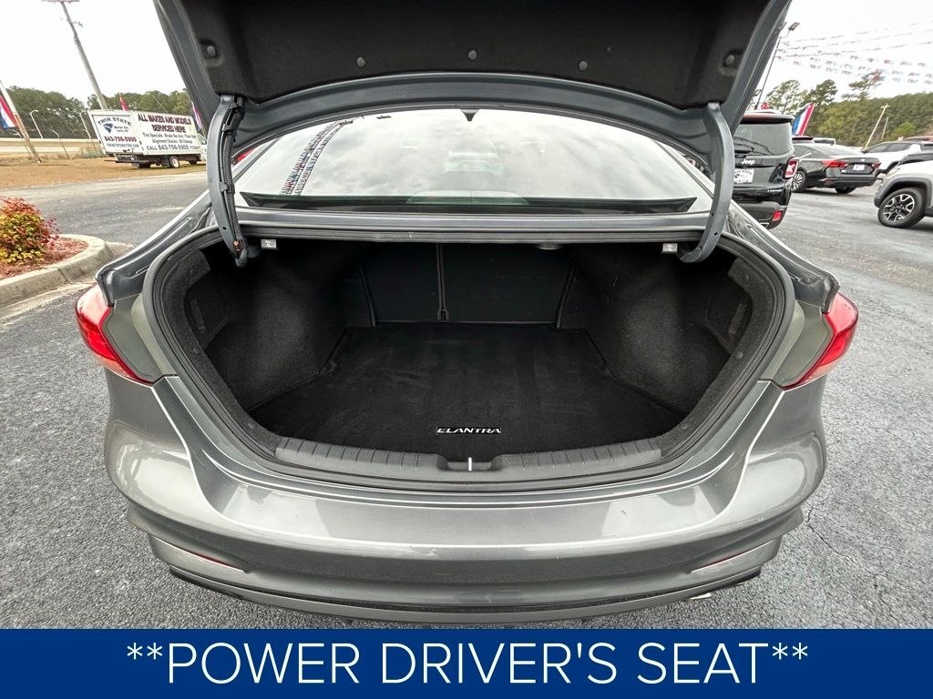 Hyundai Elantra 6AT 2017