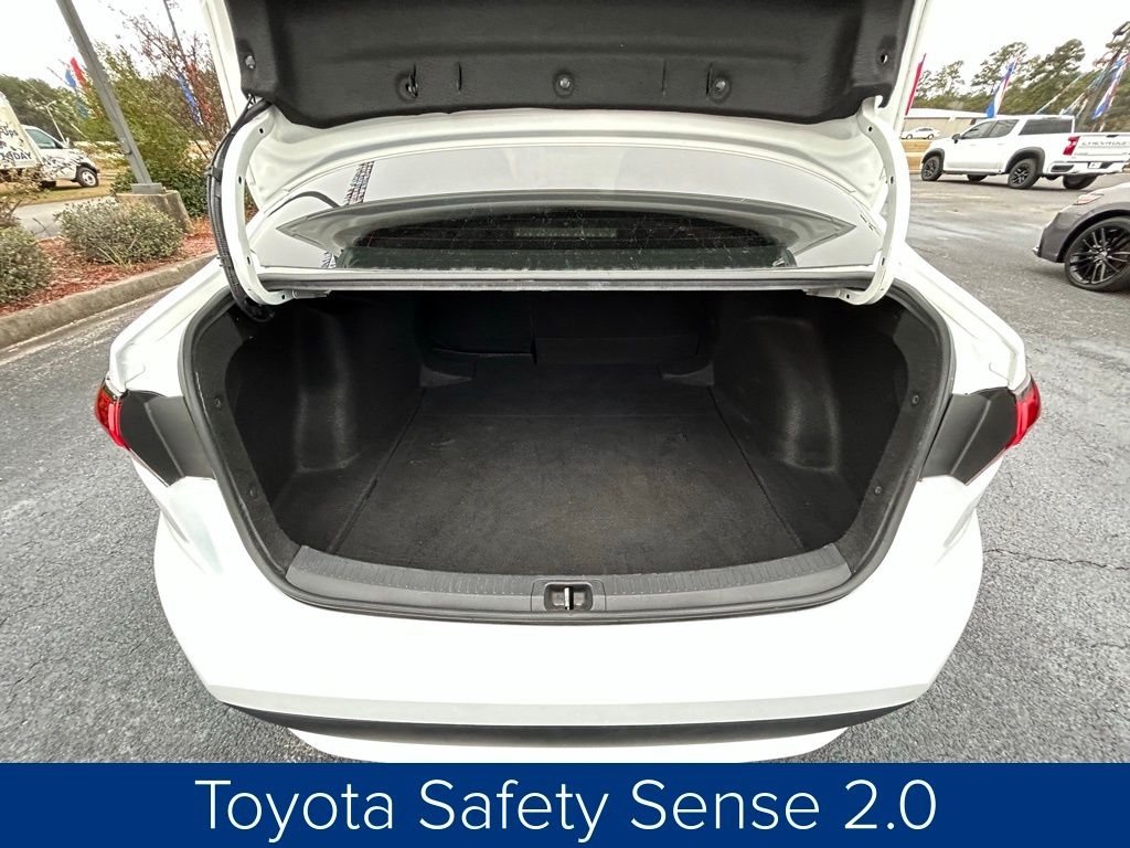 Toyota Corolla LE 2021