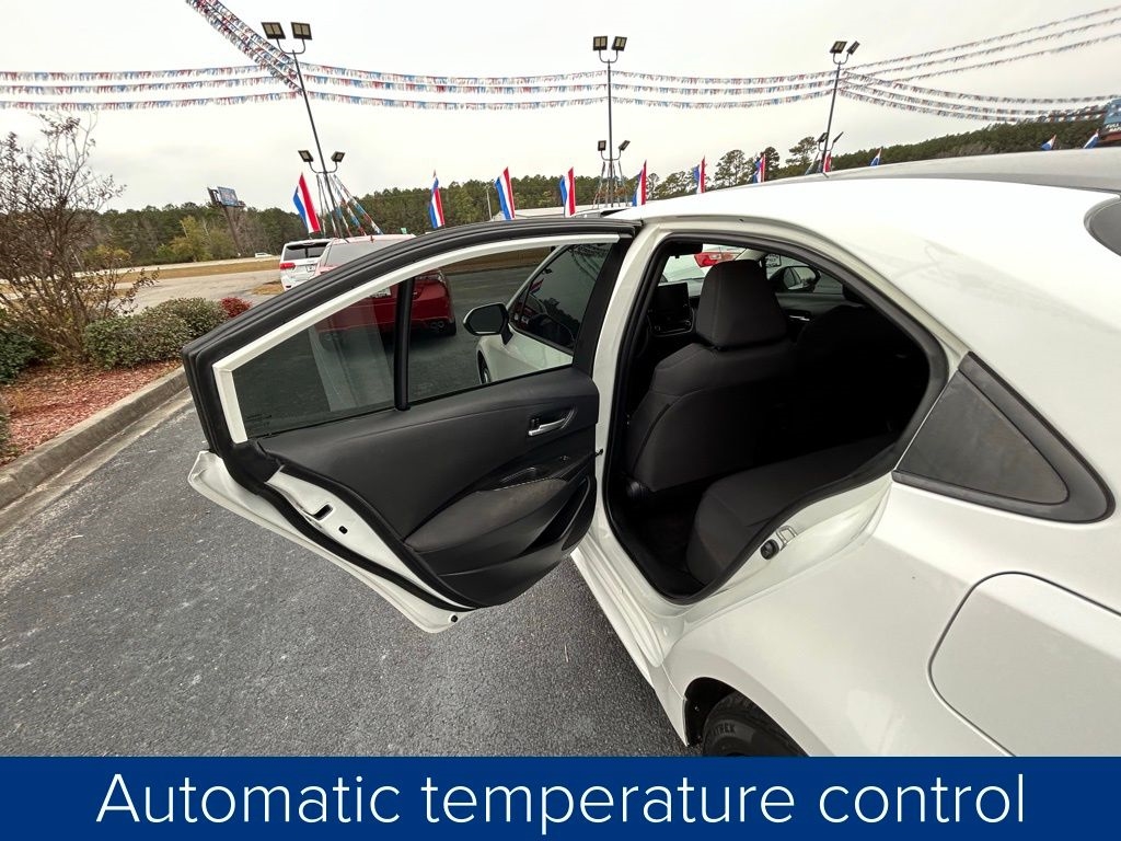 Toyota Corolla LE 2021