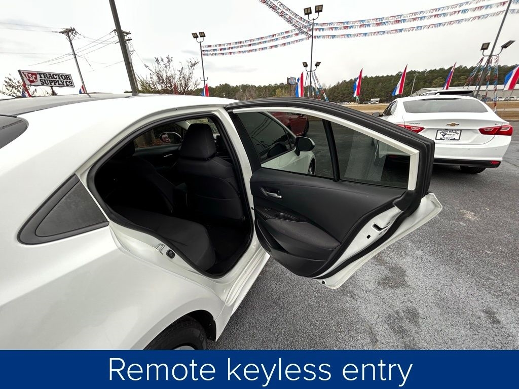 Toyota Corolla LE 2021