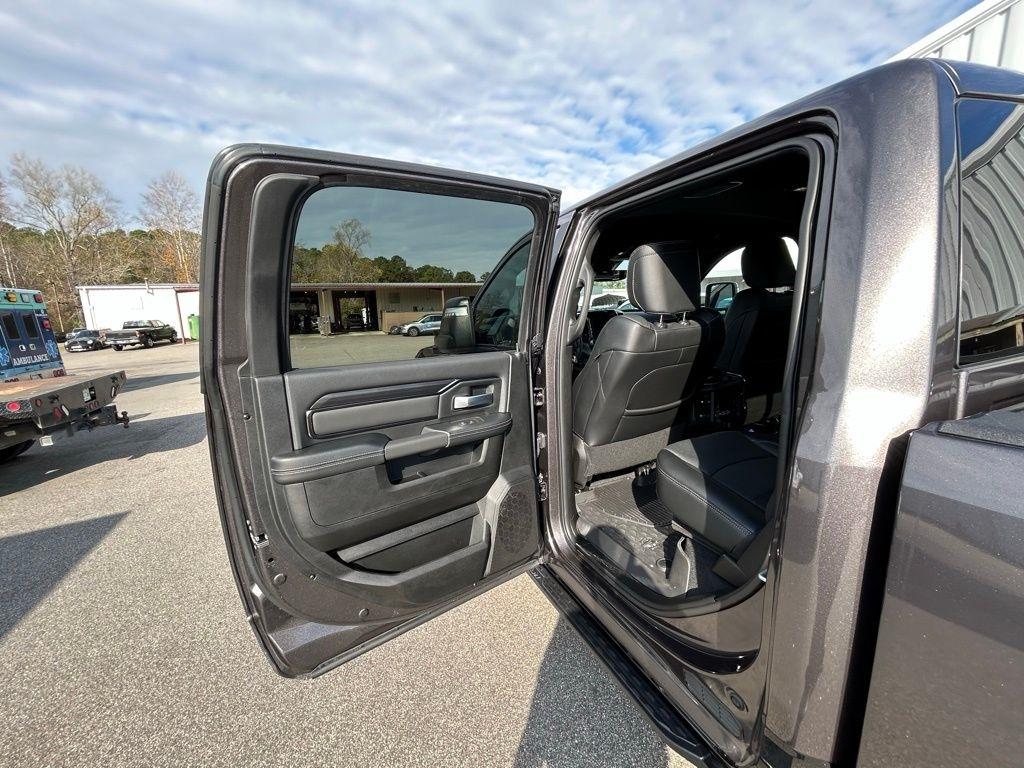 RAM 2500 Power Wagon Crew Cab 4WD 2025