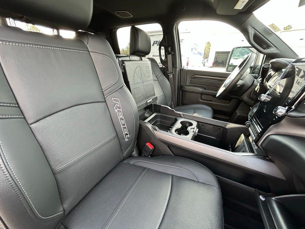 RAM 2500 Power Wagon Crew Cab 4WD 2025