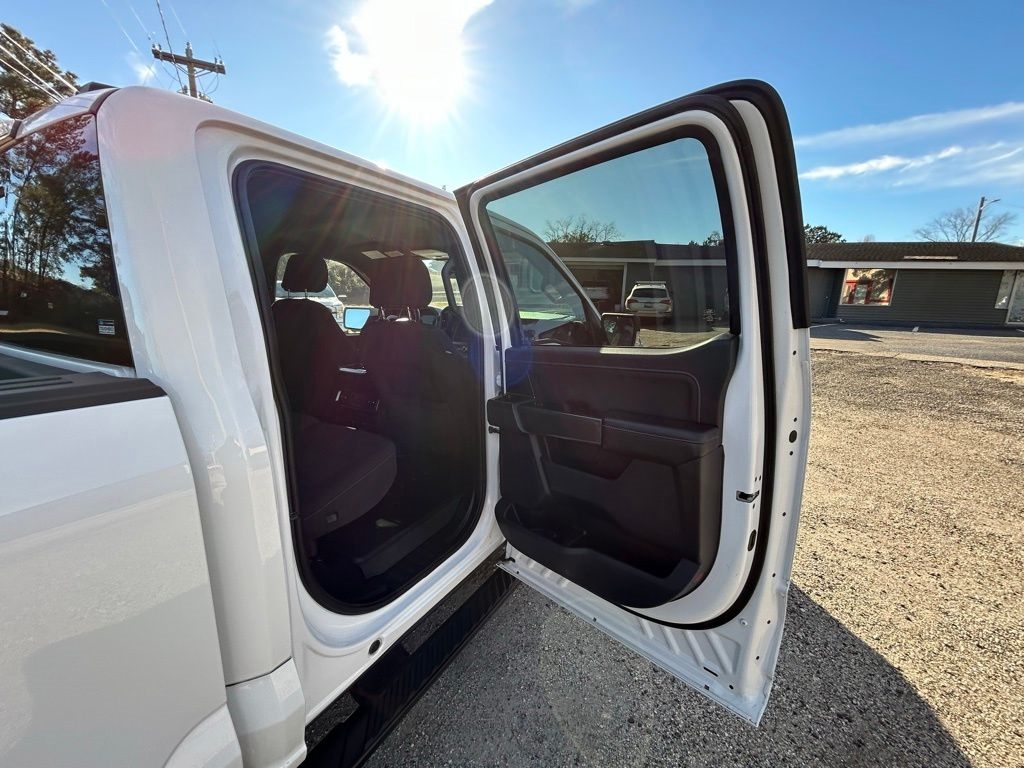 Ford F-150 Lariat SuperCrew 5.5-ft. Bed 4WD 2023