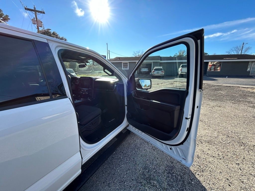 Ford F-150 Lariat SuperCrew 5.5-ft. Bed 4WD 2023