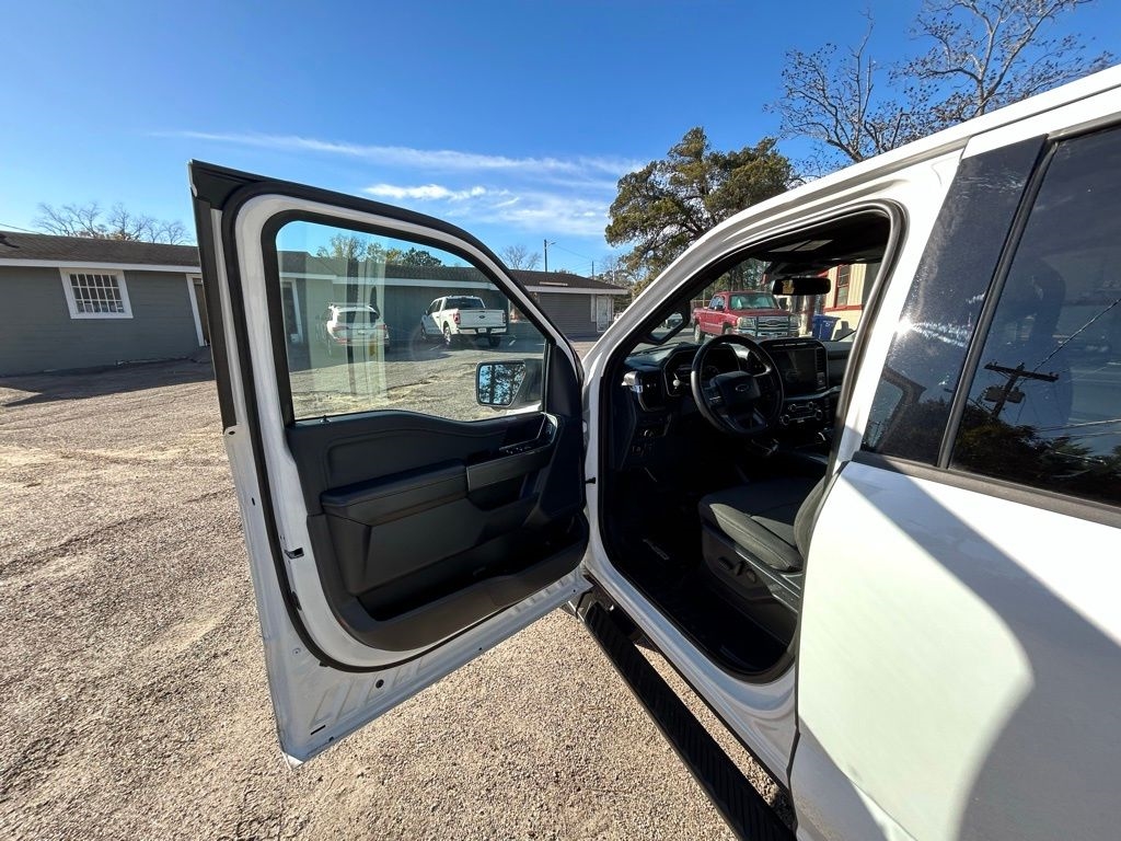 Ford F-150 Lariat SuperCrew 5.5-ft. Bed 4WD 2023