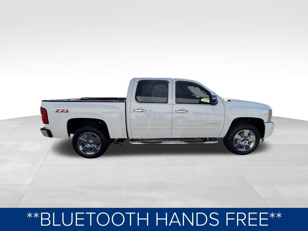 Chevrolet Silverado 1500 LT Crew Cab 2WD 2011