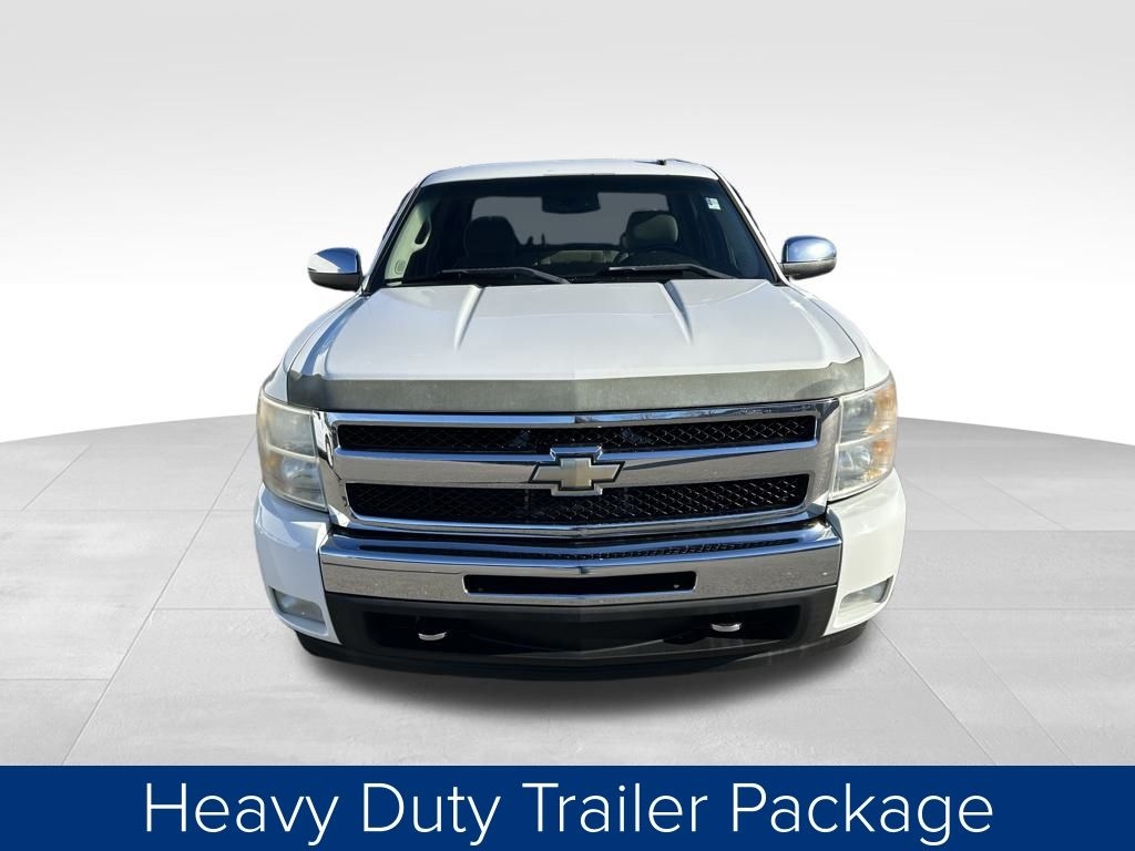 Chevrolet Silverado 1500 LT Crew Cab 2WD 2011