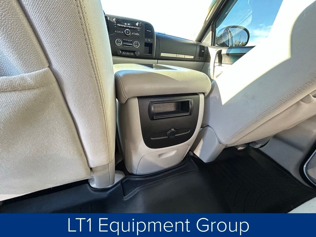 Chevrolet Silverado 1500 LT Crew Cab 2WD 2011