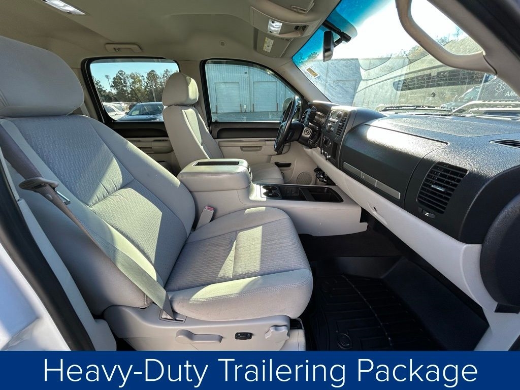 Chevrolet Silverado 1500 LT Crew Cab 2WD 2011