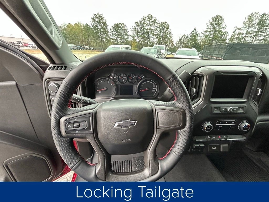 Chevrolet Silverado 1500 Custom Trail Boss Crew Cab Short Box 4WD 2020