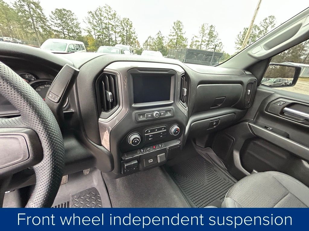 Chevrolet Silverado 1500 Custom Trail Boss Crew Cab Short Box 4WD 2020