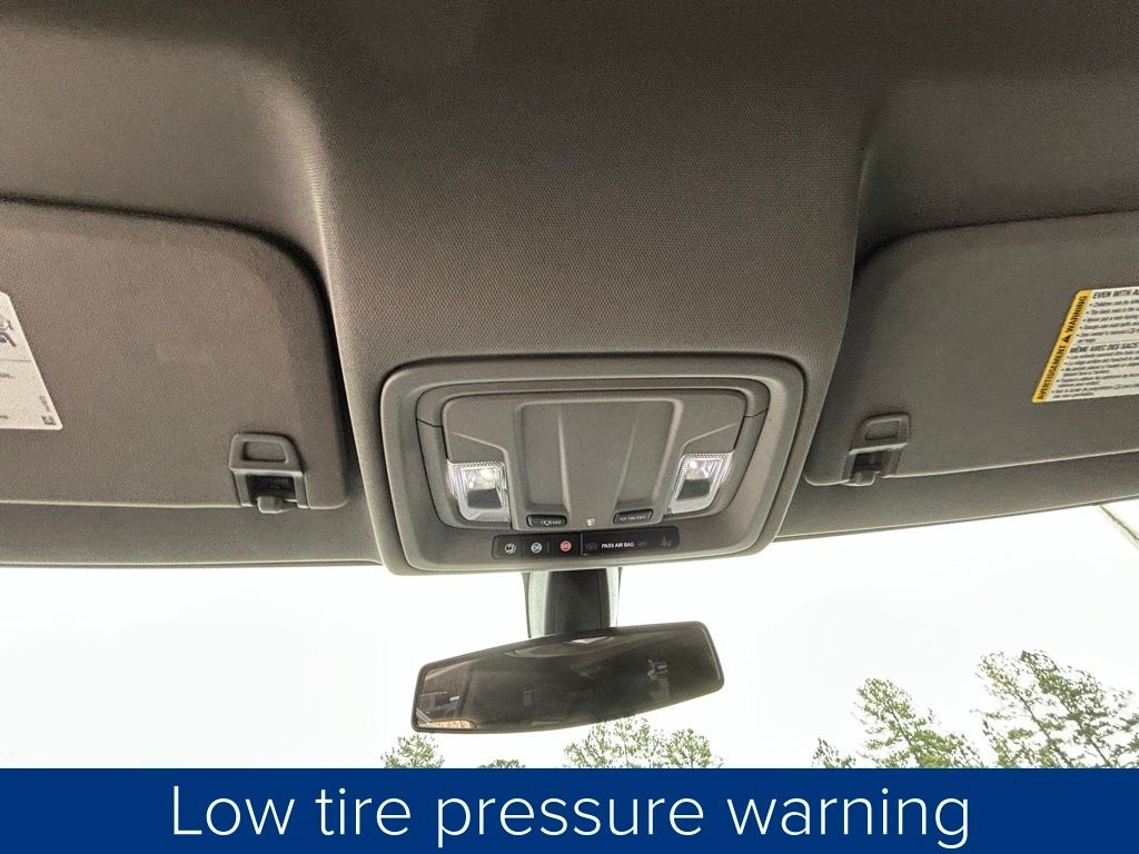 Chevrolet Silverado 1500 Custom Trail Boss Crew Cab Short Box 4WD 2020