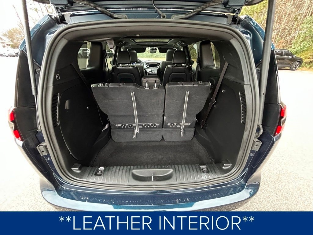 Chrysler Pacifica Limited 2025