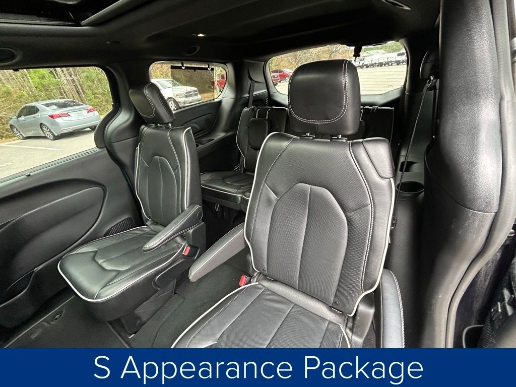 Chrysler Pacifica Limited 2025