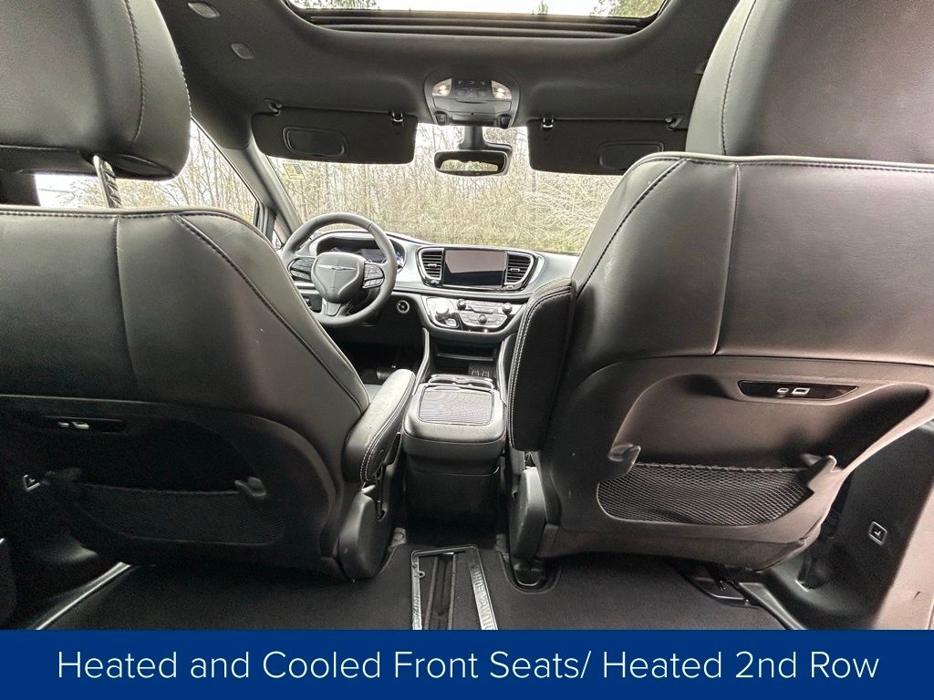 Chrysler Pacifica Limited 2025