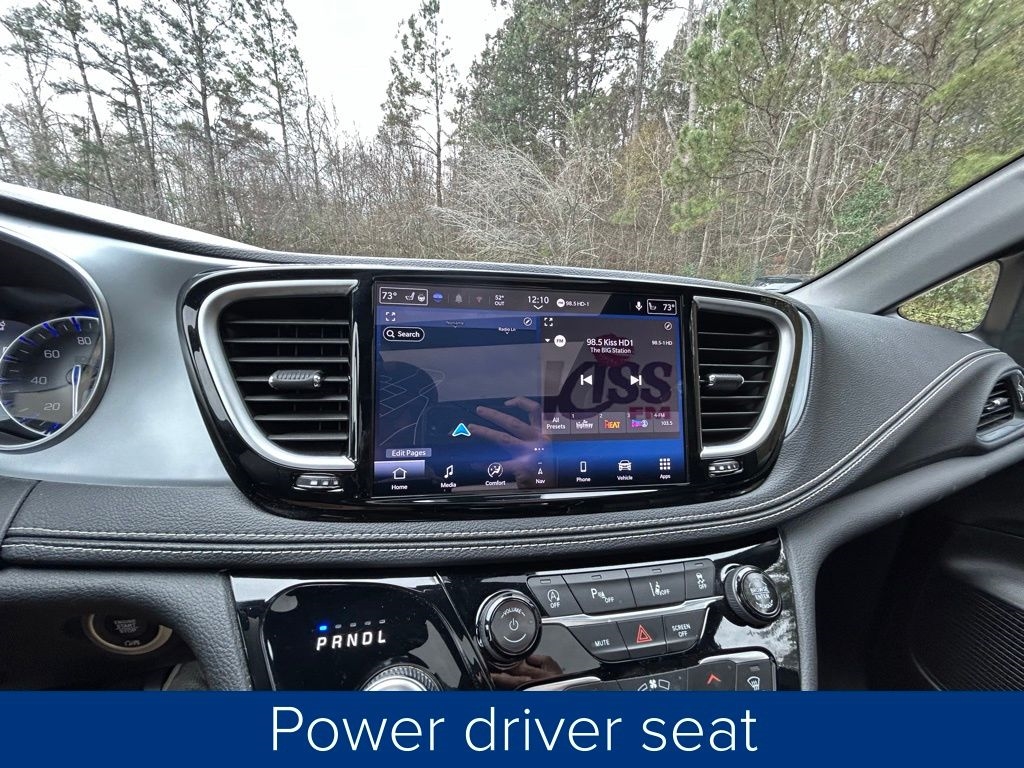 Chrysler Pacifica Limited 2025