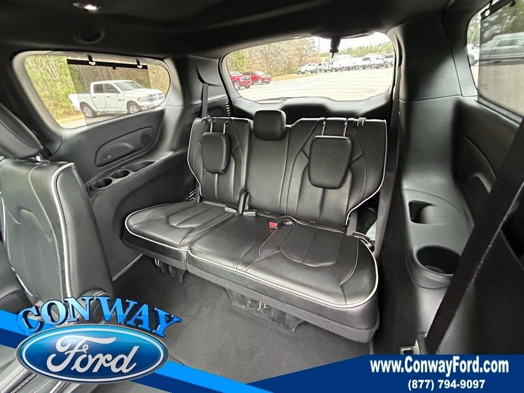 Chrysler Pacifica Limited 2025