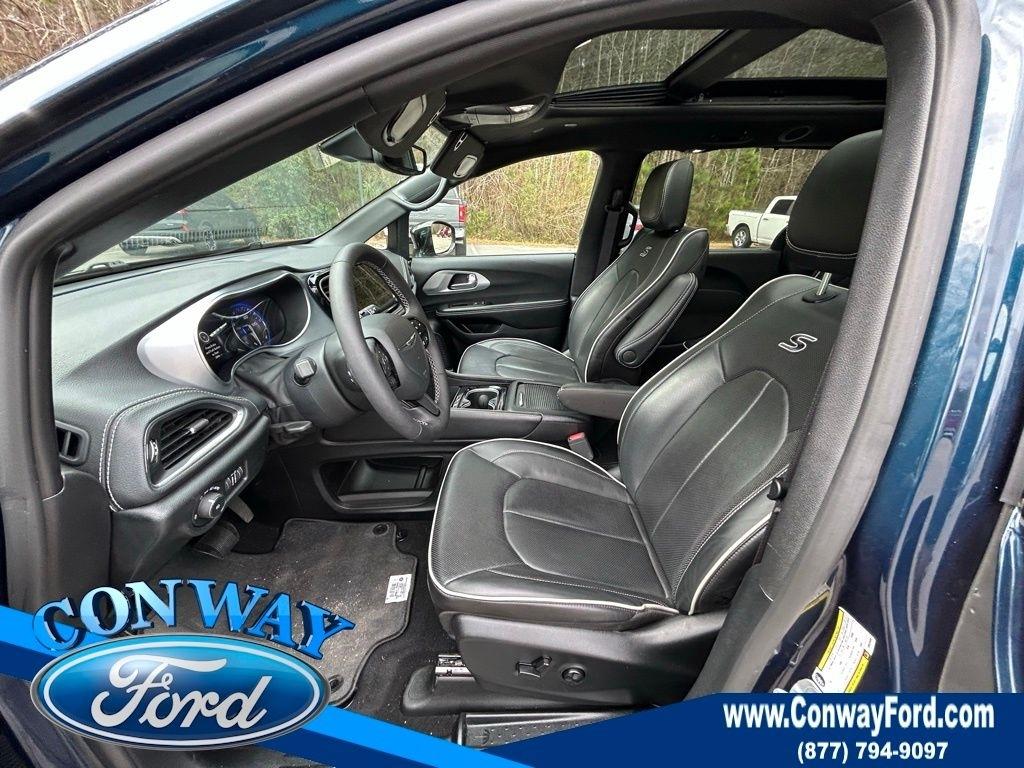 Chrysler Pacifica Limited 2025