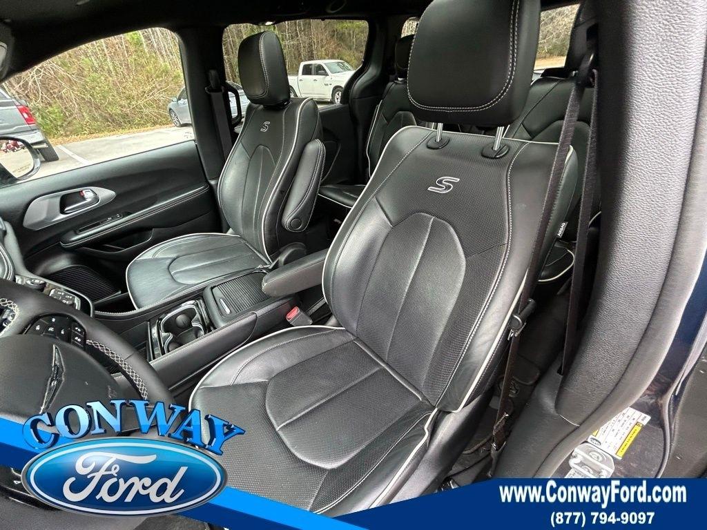 Chrysler Pacifica Limited 2025