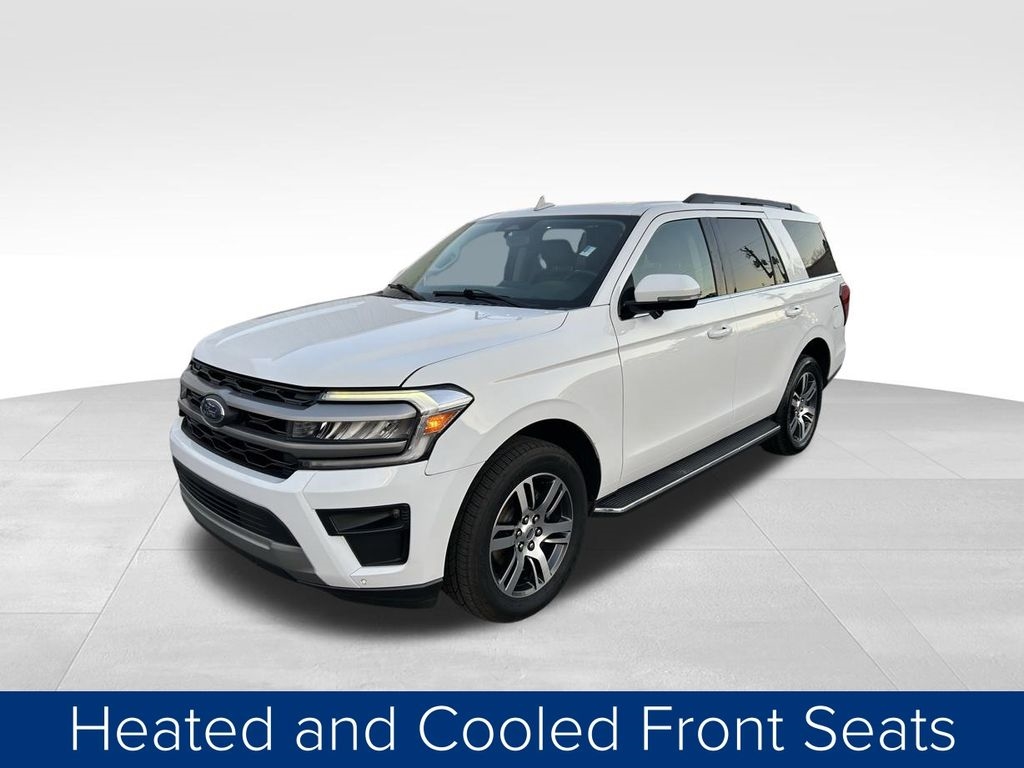 Ford Expedition XLT 2022
