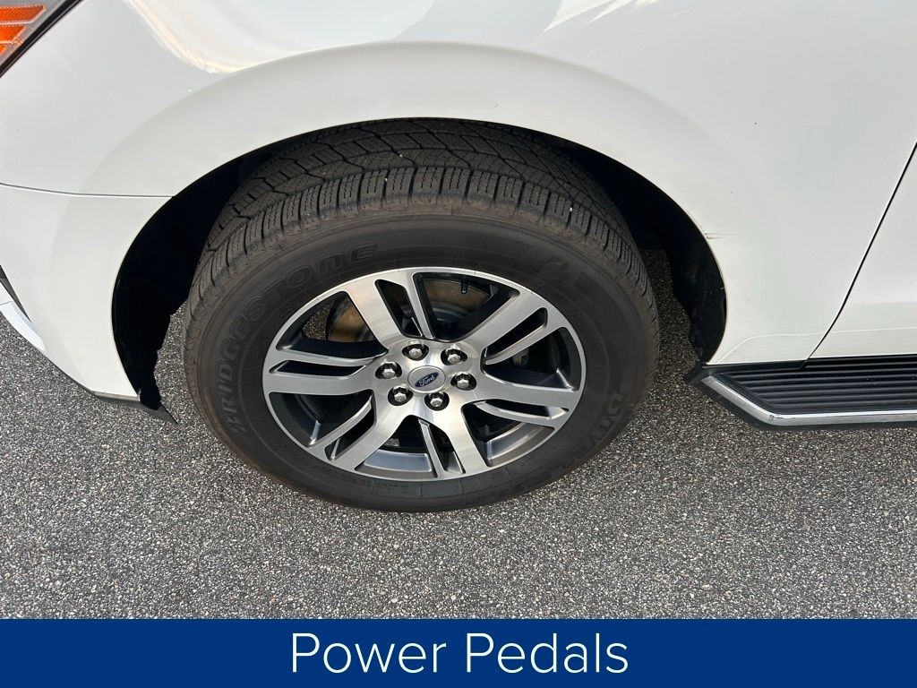 Ford Expedition XLT 2022