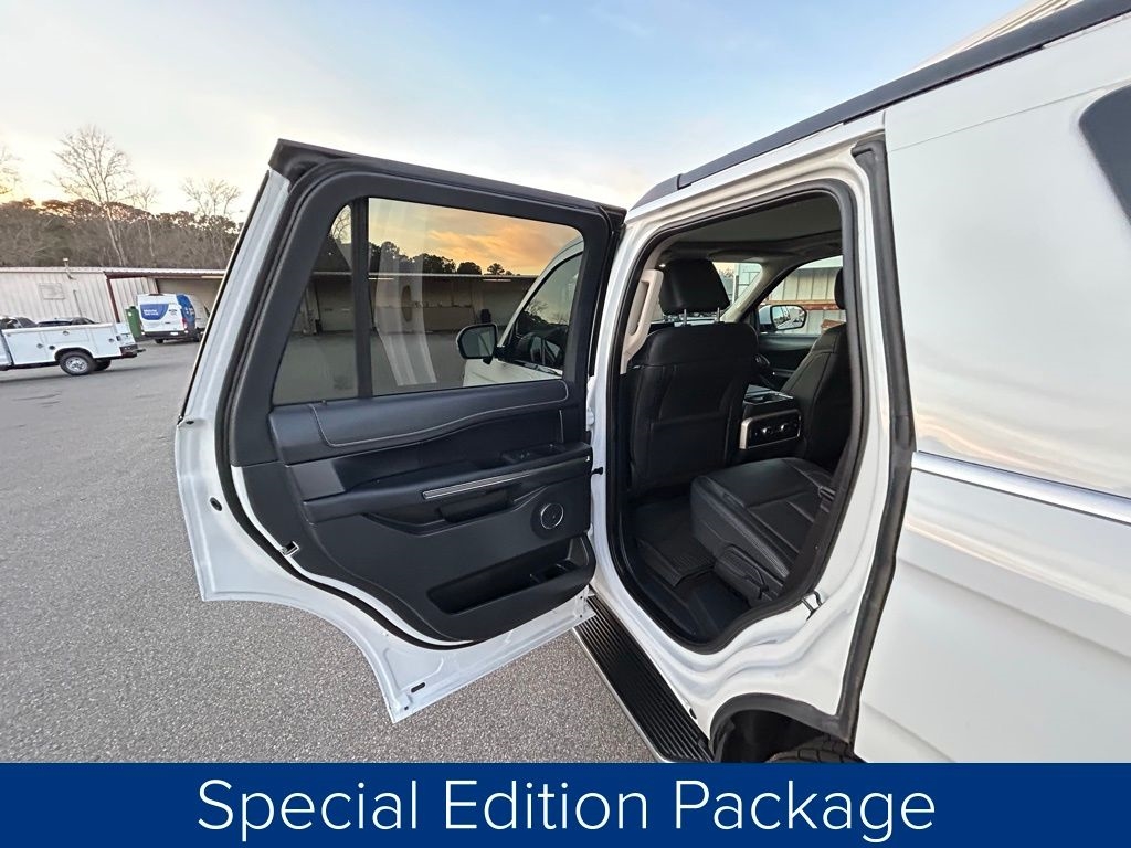 Ford Expedition XLT 2022