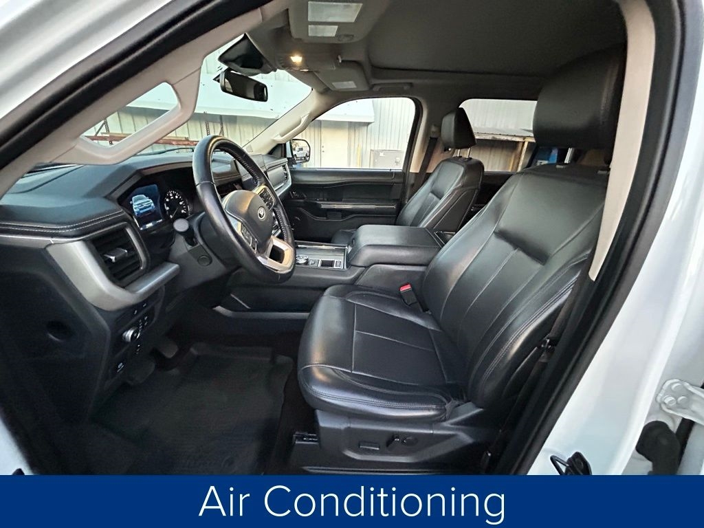 Ford Expedition XLT 2022