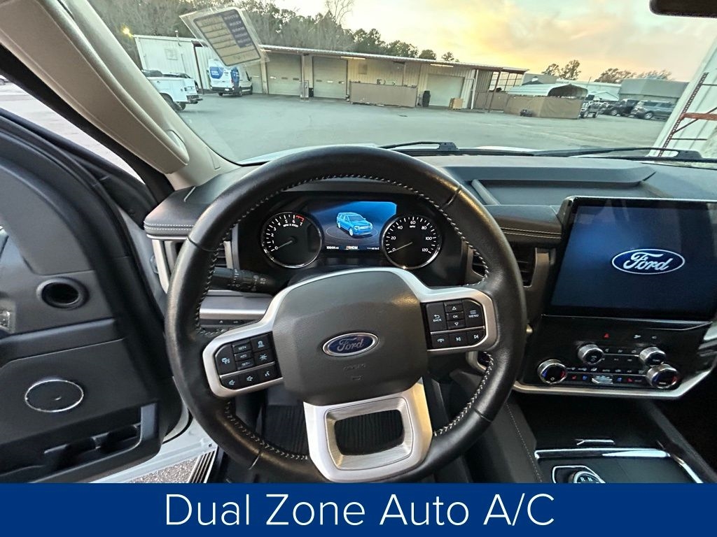 Ford Expedition XLT 2022