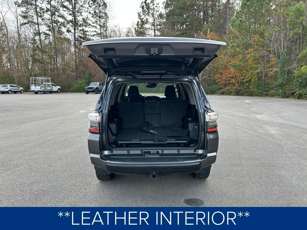 Toyota 4Runner TRD PRO 4WD 2023