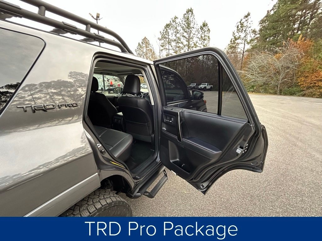 Toyota 4Runner TRD PRO 4WD 2023
