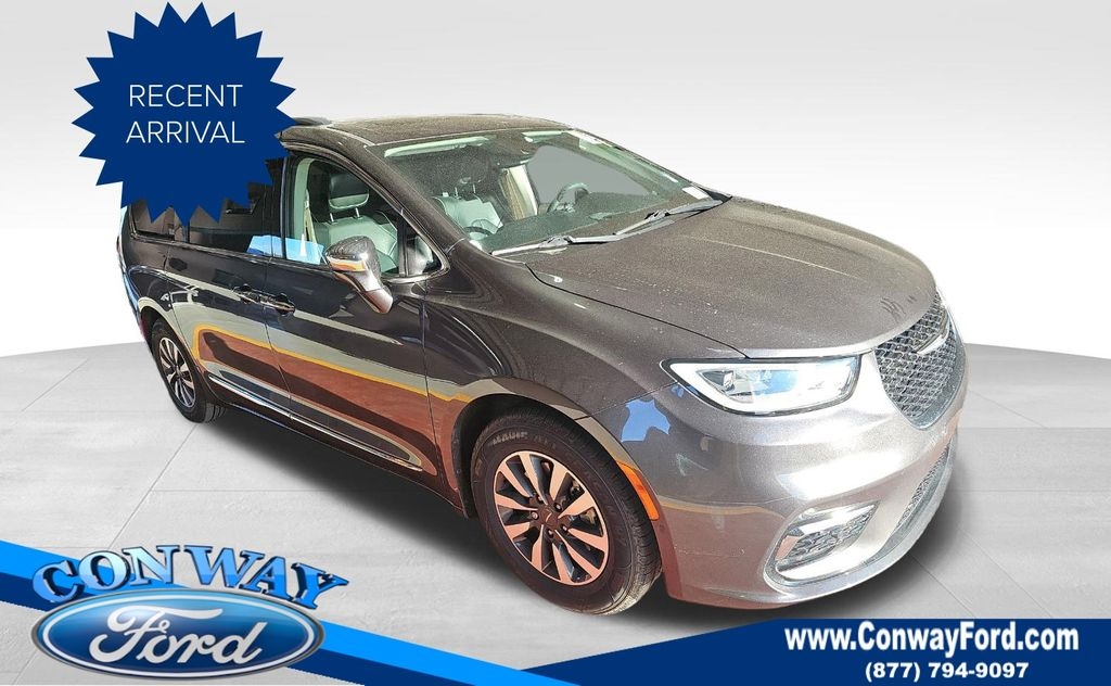 2022 Chrysler Pacifica Hybrid Limited