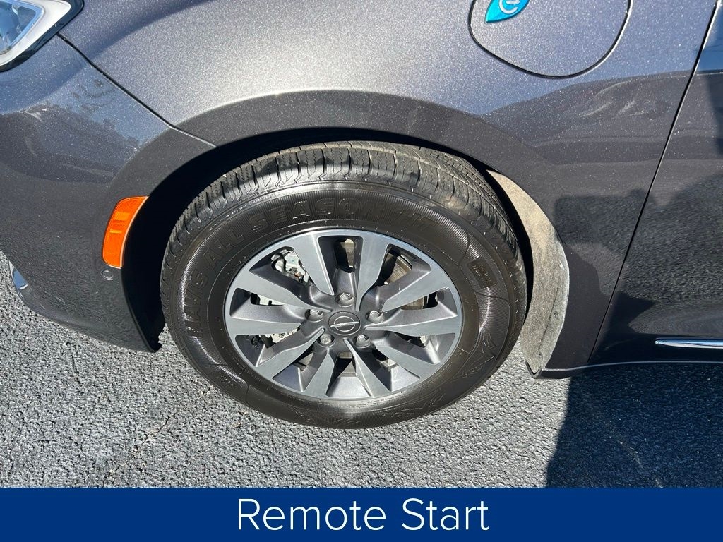 Chrysler Pacifica Hybrid Limited 2022