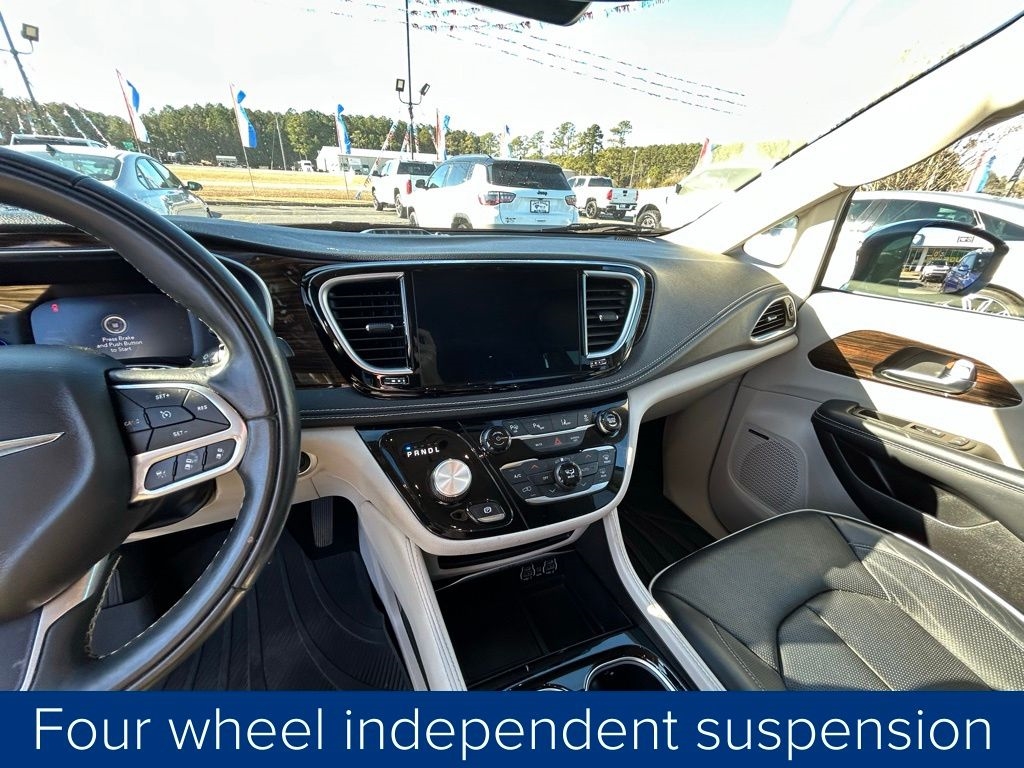 Chrysler Pacifica Hybrid Limited 2022