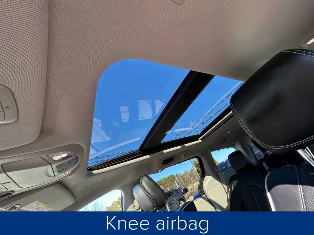 Chrysler Pacifica Hybrid Limited 2022