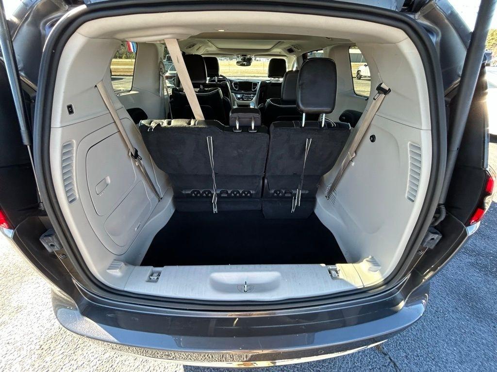 Chrysler Pacifica Hybrid Limited 2022