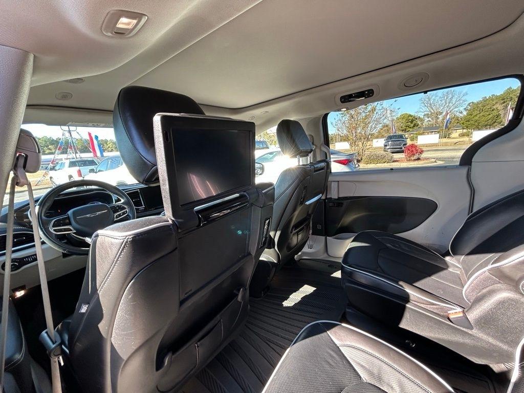 Chrysler Pacifica Hybrid Limited 2022