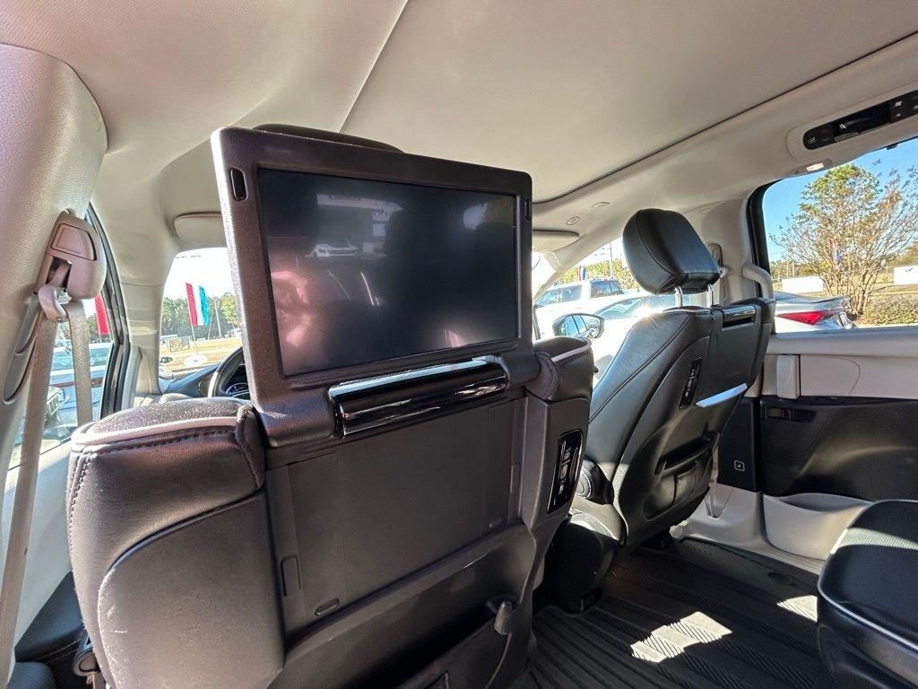 Chrysler Pacifica Hybrid Limited 2022