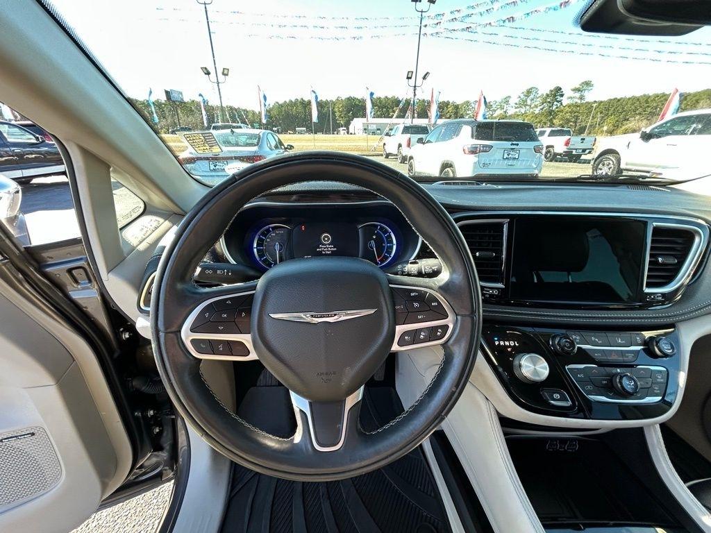 Chrysler Pacifica Hybrid Limited 2022