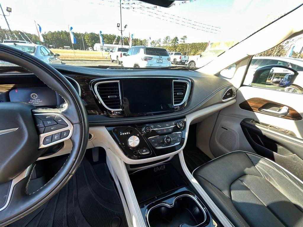 Chrysler Pacifica Hybrid Limited 2022