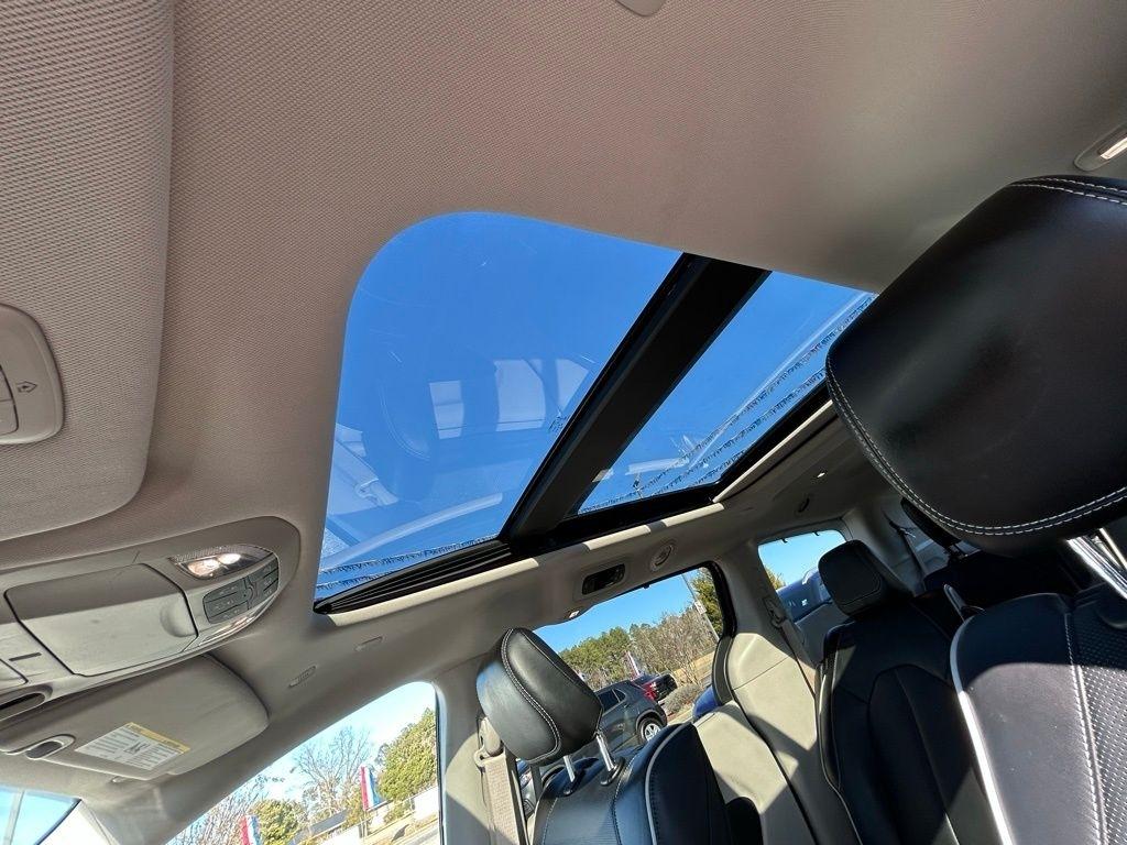 Chrysler Pacifica Hybrid Limited 2022