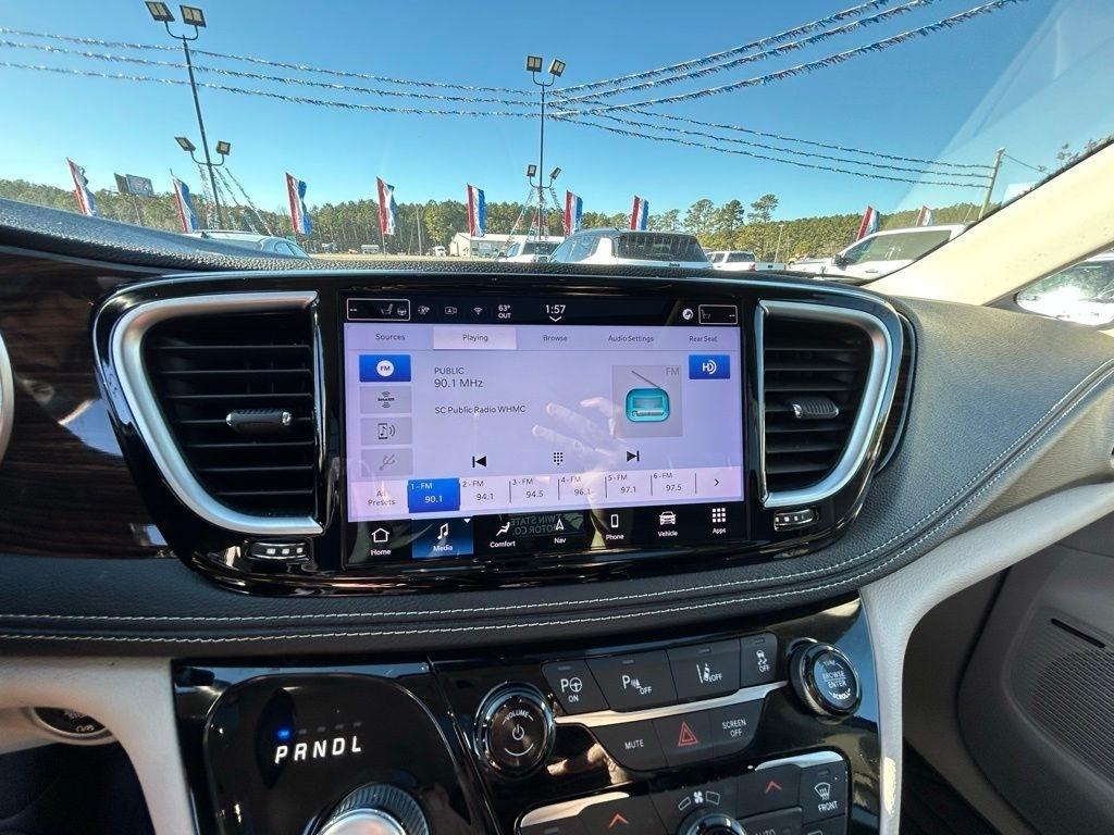 Chrysler Pacifica Hybrid Limited 2022