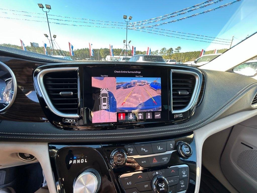 Chrysler Pacifica Hybrid Limited 2022