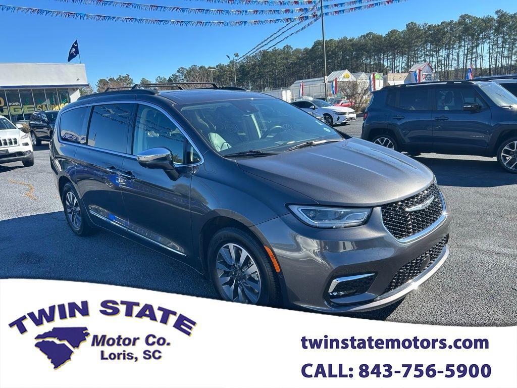 2022 Chrysler Pacifica Hybrid Limited