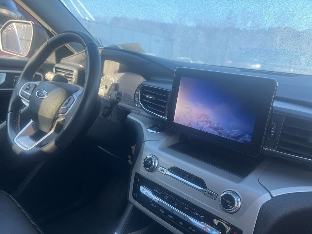 Ford Explorer XLT AWD 2024