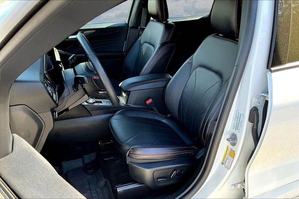 Ford Escape ST-Line Elite Hybrid AWD 2025