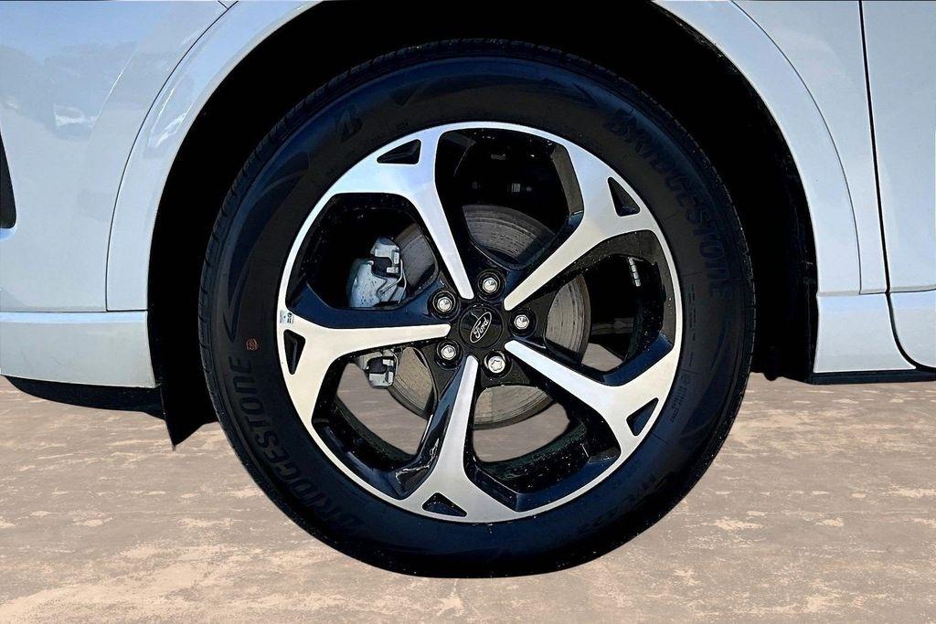 Ford Escape ST-Line Elite Hybrid AWD 2025