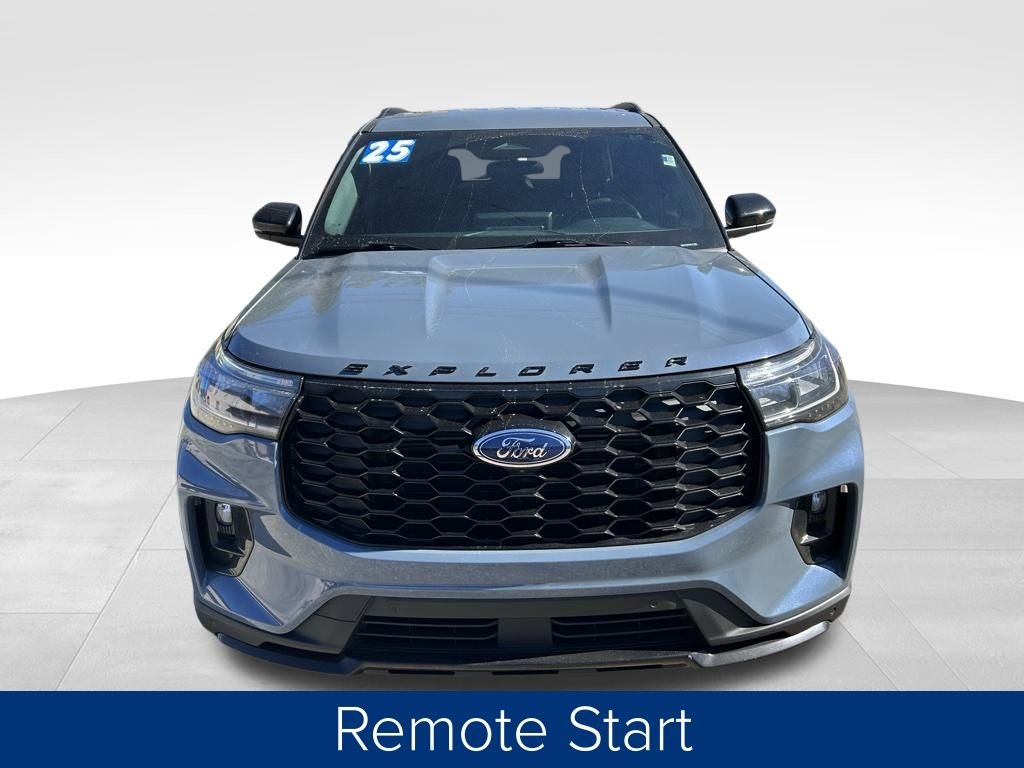 Ford Explorer ST-Line 2025