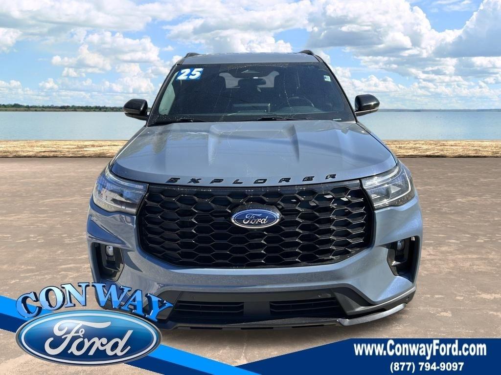 Ford Explorer ST-Line 2025