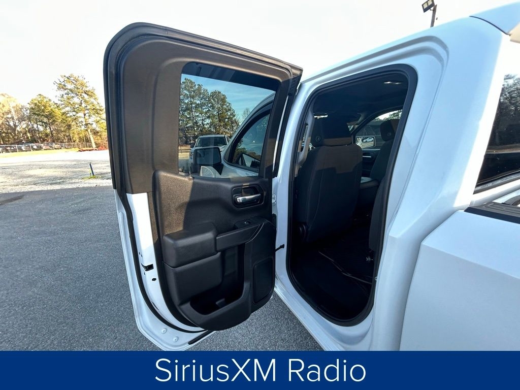 Chevrolet Silverado 1500 Custom Double Cab 4WD 2021