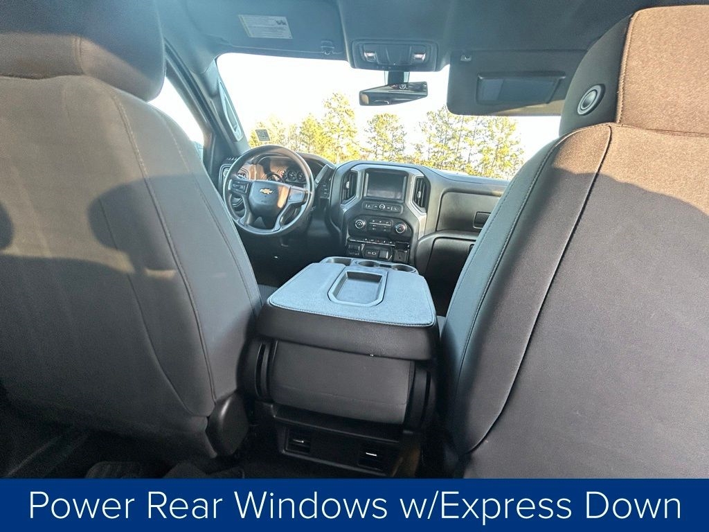 Chevrolet Silverado 1500 Custom Double Cab 4WD 2021